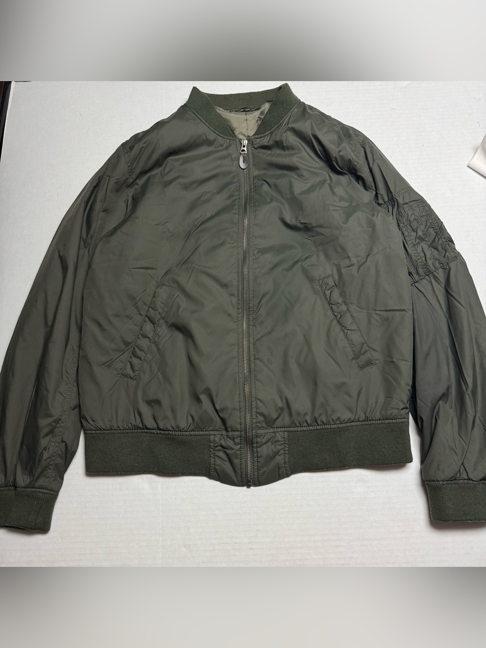 Uniqlo Men's MA-1 Bomber Jacket In Dark Green Nylon Shell Size: Large
